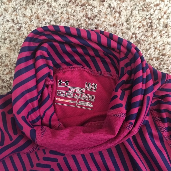 Under Armour All Season Fitted Running Top - Picture 3 of 4